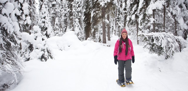 Lake Louise snowshoeing